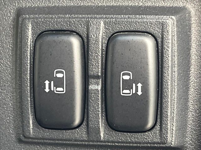 MITSUBISHI DELICA D:5 4WD 2015 Image 31