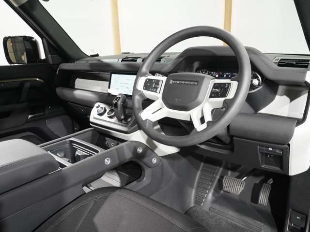 ROVER DEFENDER 2023 Image 31