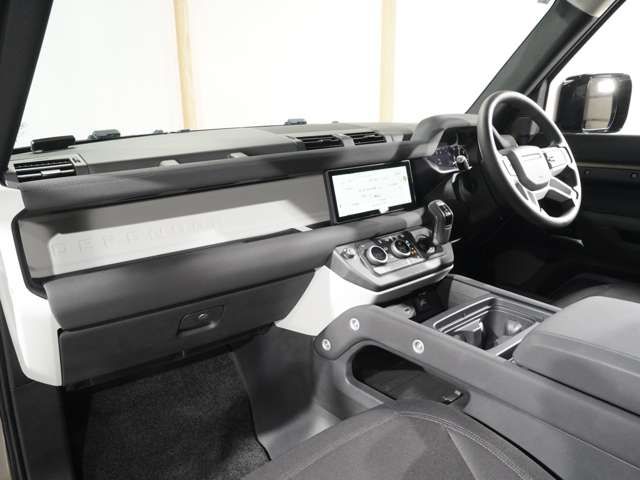 ROVER DEFENDER 2023 Image 31