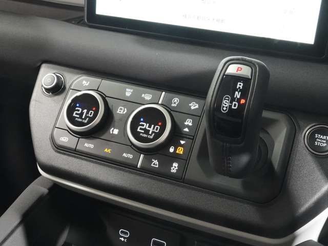 ROVER DEFENDER 2023 Image 31