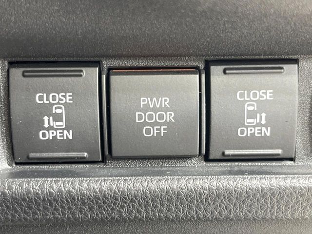 TOYOTA SIENTA HYBRID 2023 Image 31