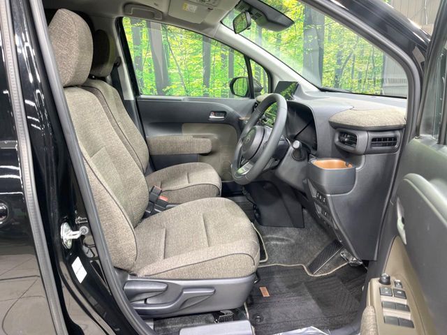 TOYOTA SIENTA HYBRID 2023 Image 31