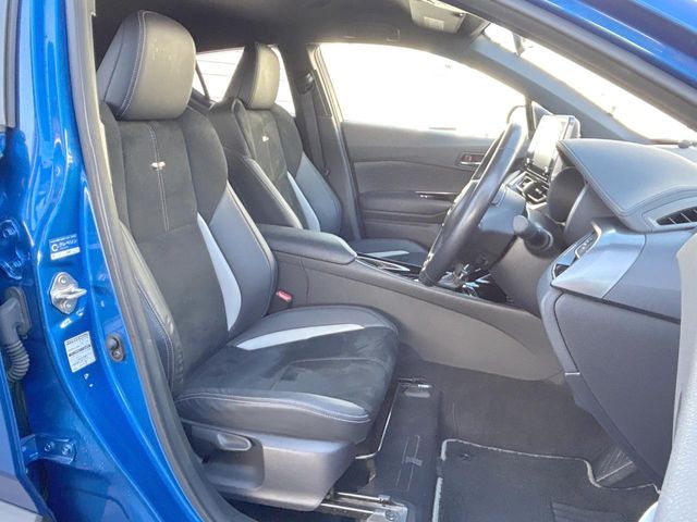 TOYOTA C-HR 2019 Image 31