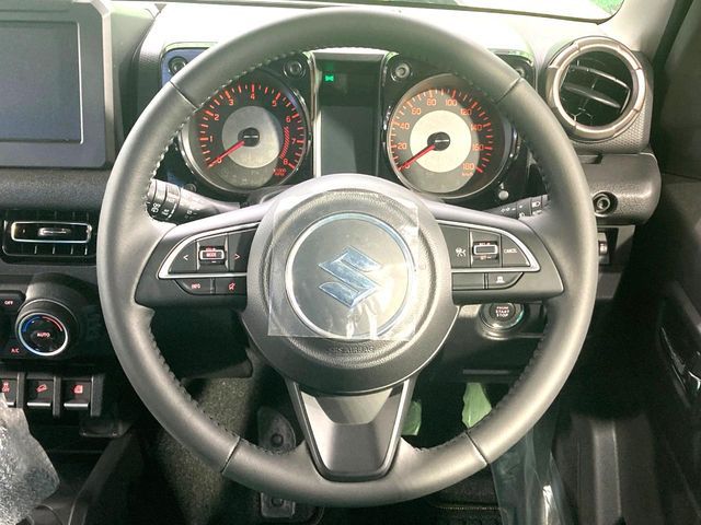 SUZUKI JIMNY NOMADE 2025 Image 31