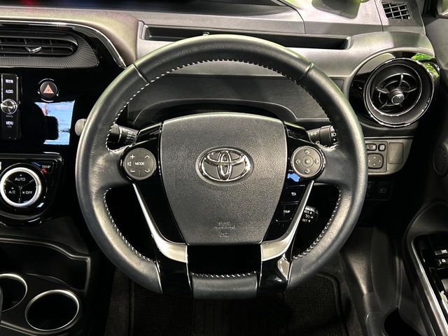 TOYOTA AQUA 2017 Image 31