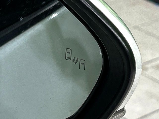 TOYOTA PRIUS 2019 Image 31