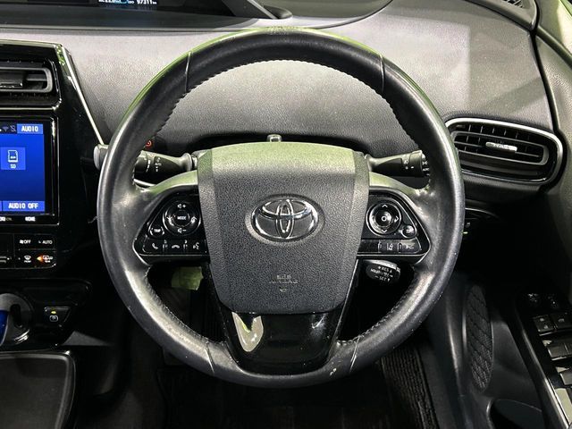 TOYOTA PRIUS 2019 Image 31