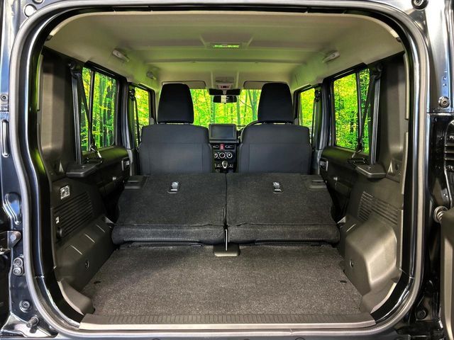 SUZUKI JIMNY NOMADE 2025 Image 31