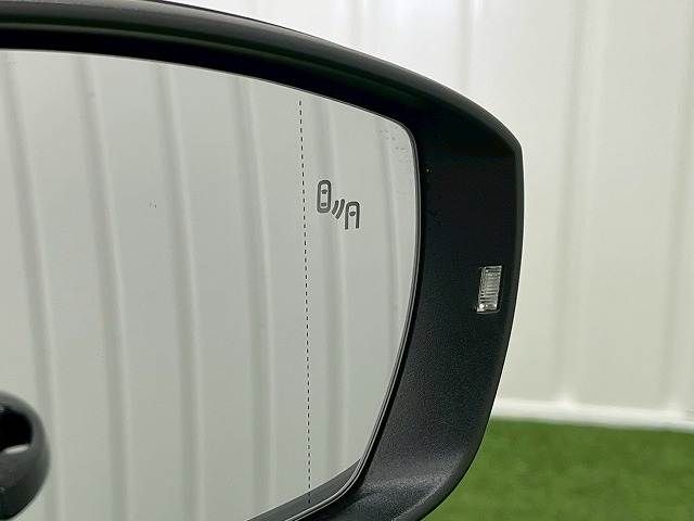 VOLKSWAGEN T-ROC 2022 Image 31