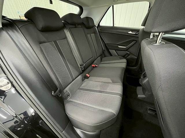 VOLKSWAGEN T-ROC 2022 Image 31