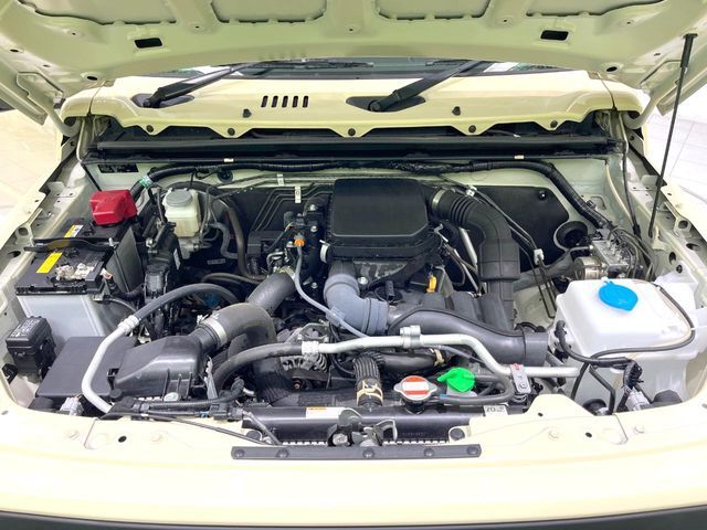 SUZUKI JIMNY 4WD 2022 Image 31