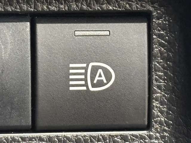 TOYOTA RAV4 HYBRID 4WD 2019 Image 31