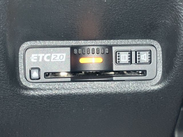 HONDA INSIGHT SEDAN 2019 Image 31