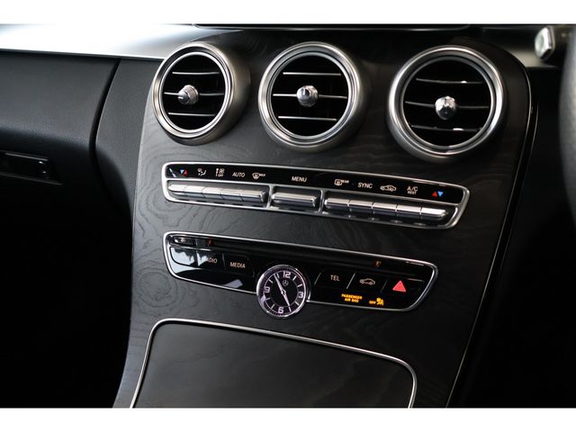 MERCEDES BENZ C CLAS 2014 Image 31