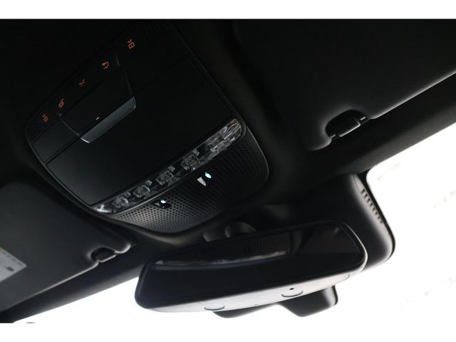 MERCEDES BENZ C CLAS 2014 Image 31