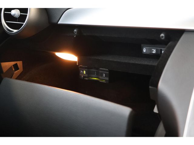 MERCEDES BENZ C CLAS 2014 Image 31