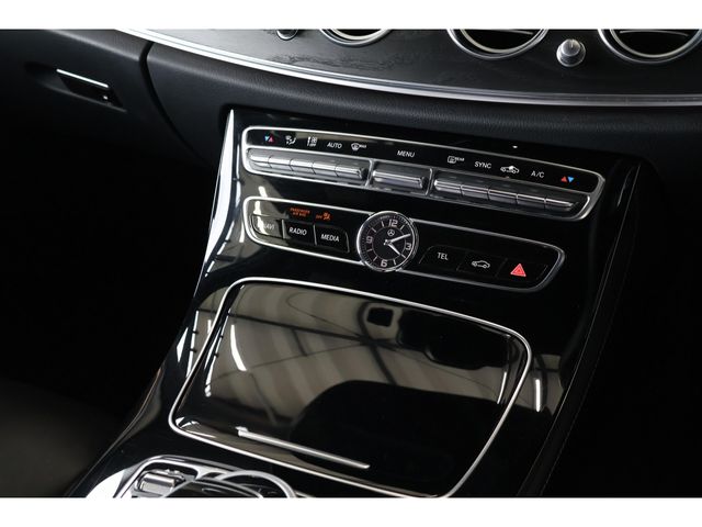 MERCEDES BENZ E CLAS 2017 Image 31