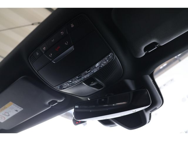 MERCEDES BENZ E CLAS 2017 Image 31