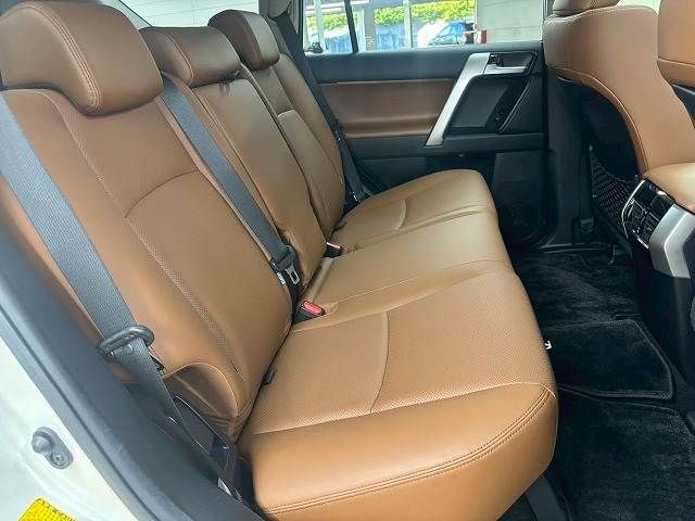 TOYOTA LANDCRUISER PRADO 2022 Image 31