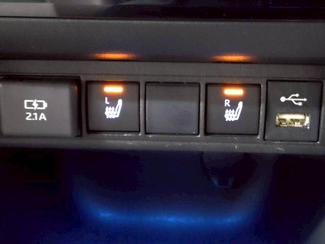 TOYOTA YARIS CROSS HYBRID 2020 Image 31