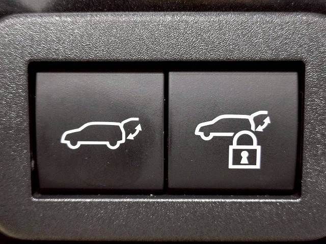 TOYOTA YARIS CROSS HYBRID 2020 Image 31