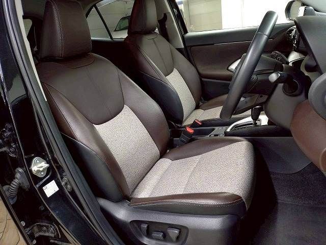 TOYOTA YARIS CROSS HYBRID 2020 Image 31