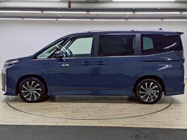 TOYOTA VOXY 2024 Image 31