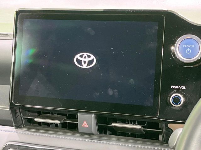 TOYOTA VOXY HYBRID 2022 Image 31