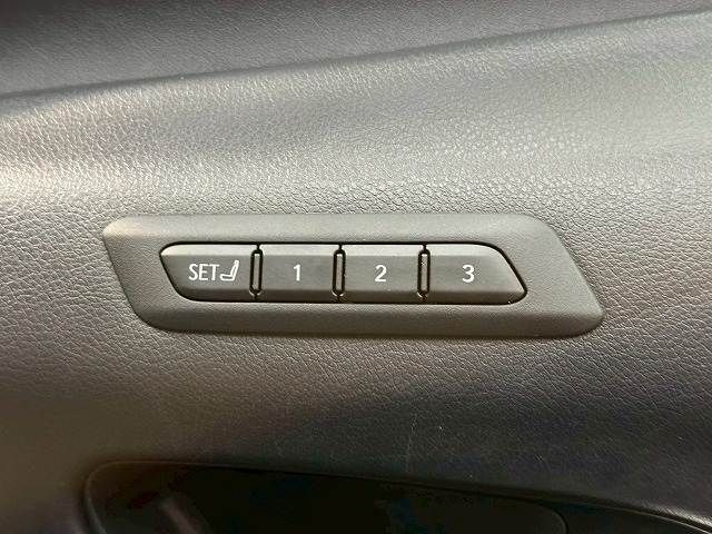 TOYOTA LEXUS UX250H 2019 Image 31