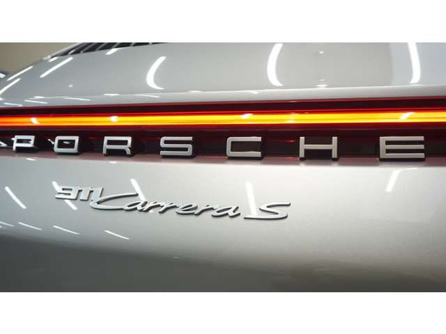 PORSCHE 911 2021 Image 31