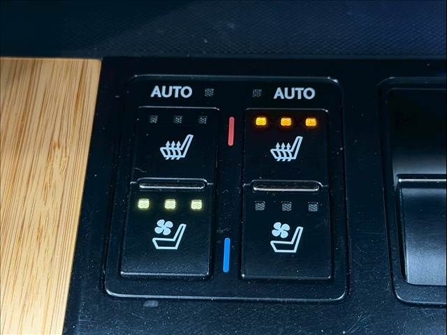 TOYOTA LEXUS RX200T 2017 Image 31