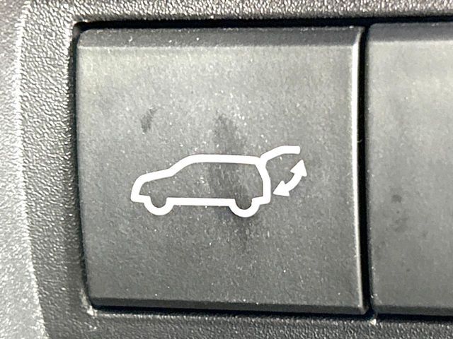 TOYOTA YARIS CROSS HYBRID 2024 Image 31