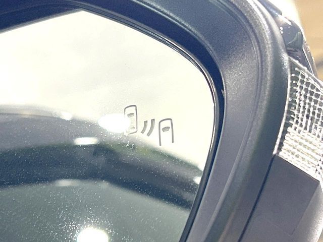 TOYOTA YARIS CROSS HYBRID 2024 Image 31