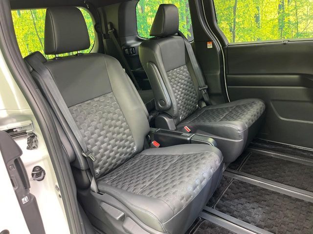 TOYOTA VOXY 2025 Image 31