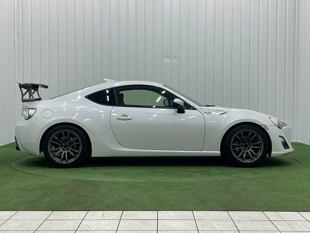 TOYOTA 86 2012 Image 31