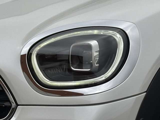 BMW MINI COOPER D CROSSO 2024 Image 31