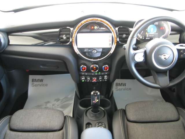 BMW MINI COOPER 5DOOR 2023 Image 31