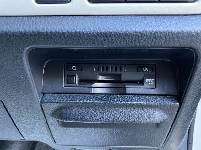 TOYOTA NOAH HYBRID 2019 Image 31