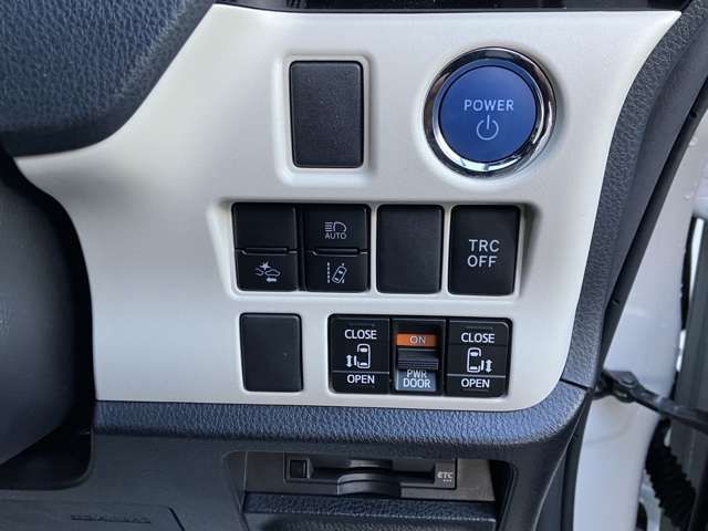 TOYOTA NOAH HYBRID 2019 Image 31