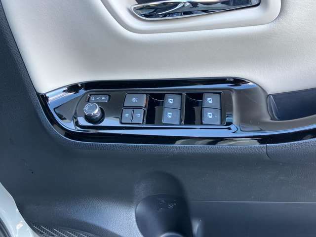 TOYOTA NOAH HYBRID 2019 Image 31