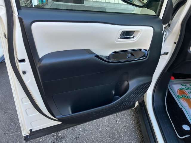 TOYOTA NOAH HYBRID 2019 Image 31