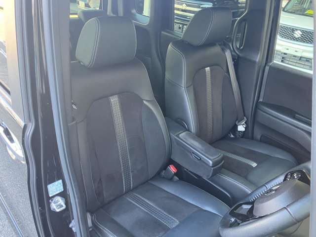 HONDA N BOX CUSTOM 2022 Image 31