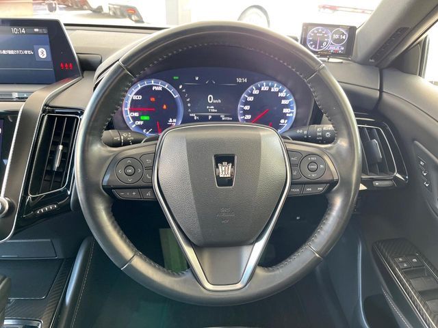 TOYOTA CROWN SEDAN HYBRID 2018 Image 31