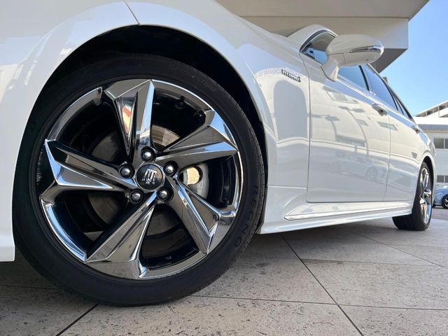 TOYOTA CROWN SEDAN HYBRID 2018 Image 31