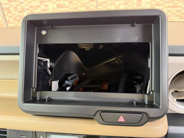 HONDA N BOX 2025 Image 31