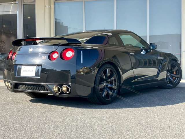 NISSAN GT-R 2010 Image 31