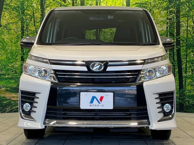 TOYOTA VOXY 2015 Image 31