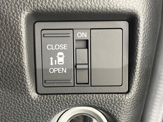 HONDA N BOX CUSTOM 2021 Image 31