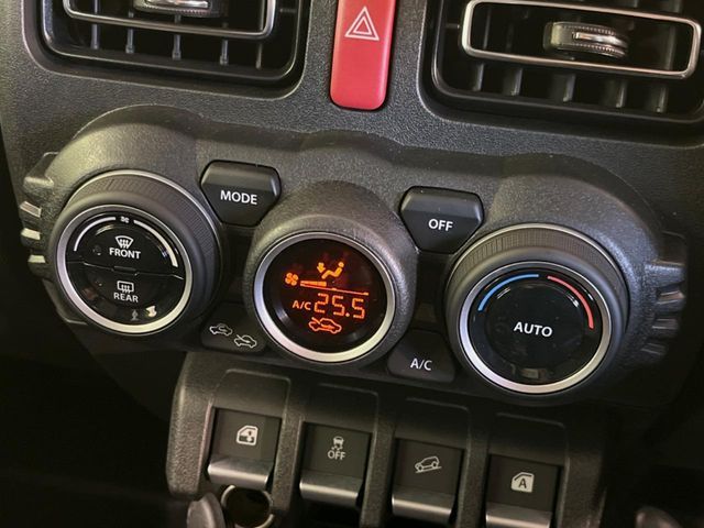 SUZUKI JIMNY NOMADE 2025 Image 31