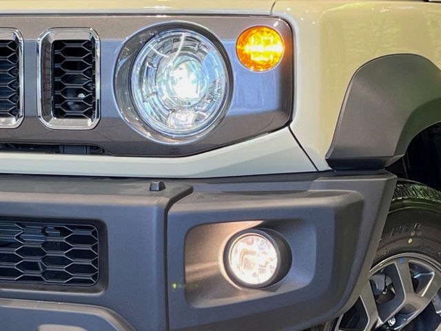SUZUKI JIMNY NOMADE 2025 Image 31